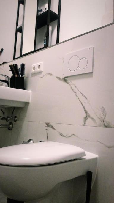 Apartment 12 Km From Frankfurt Center *
